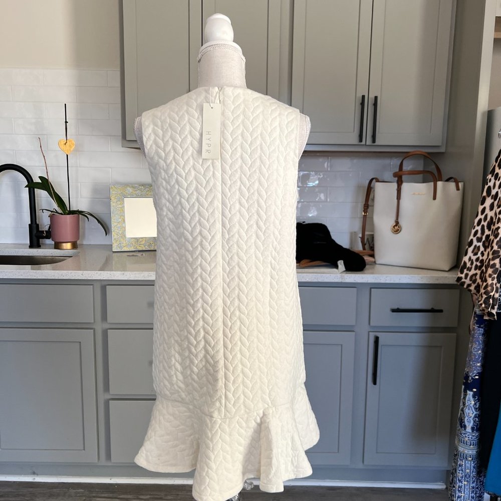 HYPR Ivory Jumper Classic Quilted Chevron Pattern Size Large NWT - Picture 5 of 10